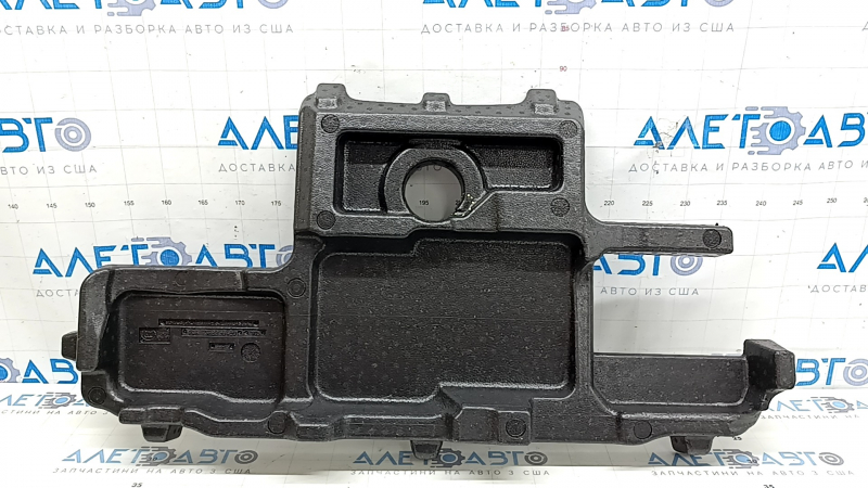 The foam plastic of the trunk of the Mercedes X167 GLS 450 580 20-26 is torn
