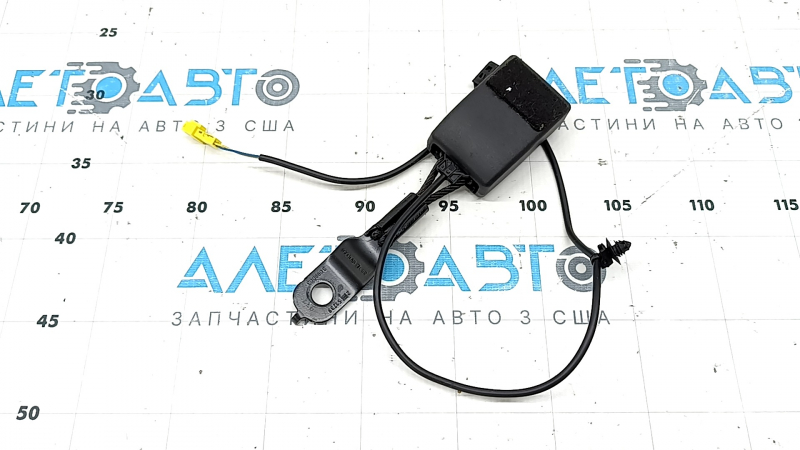 Mercedes X167 GLS 450 20-26 driver's seat belt latch with sensor