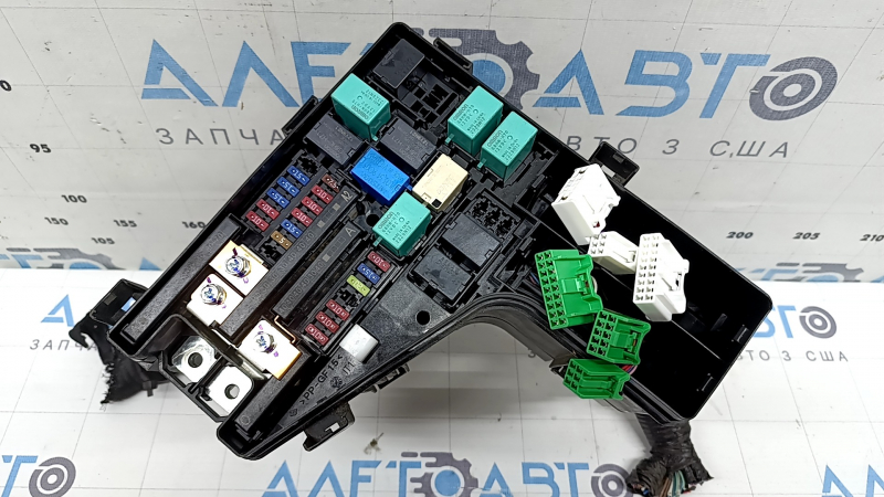 Honda CRV 20-22 hybrid Touring underhood fuse box, without wiring