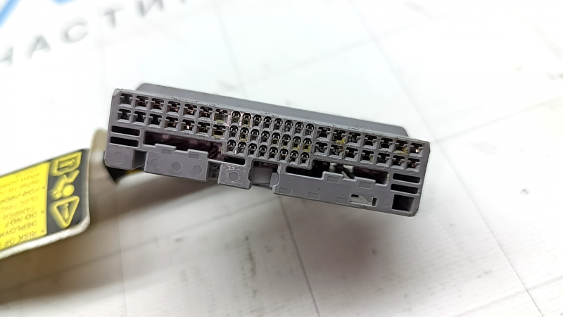 Tesla Model 3 Driver's Seat Wiring 18-23