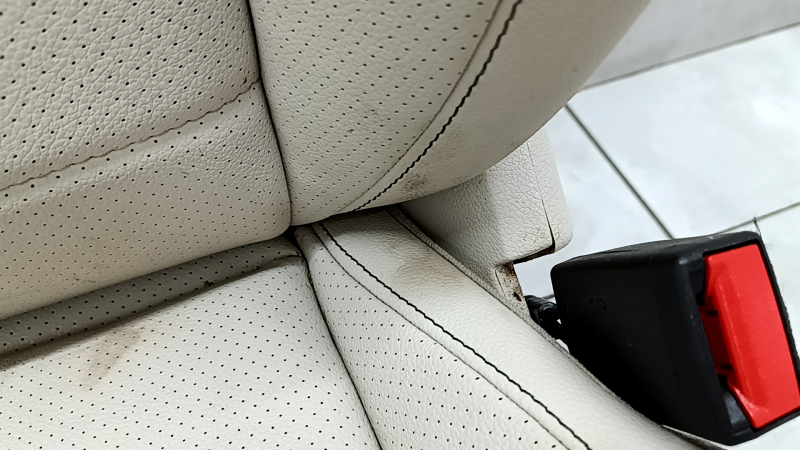 Mercedes X167 GLS 450 20-20 passenger seat with airbag, electric with memory, heated, beige leather with perforation, dry cleanable, scratches, stretched mesh on the back