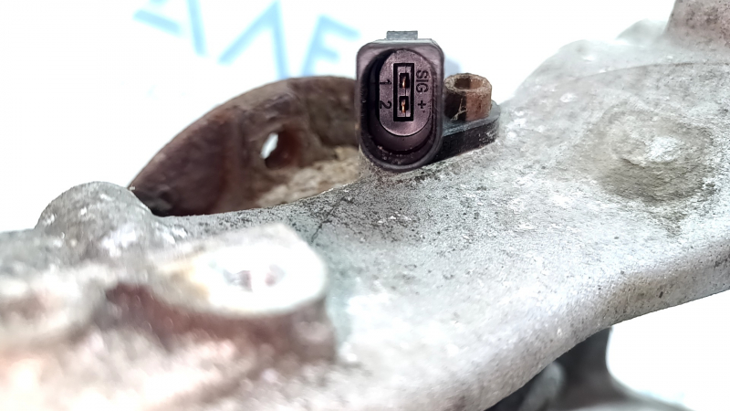 Rear right axle shaft with hub, Audi A4 B8 08-16 AWD with ABS sensor, rusty hub, microcracks