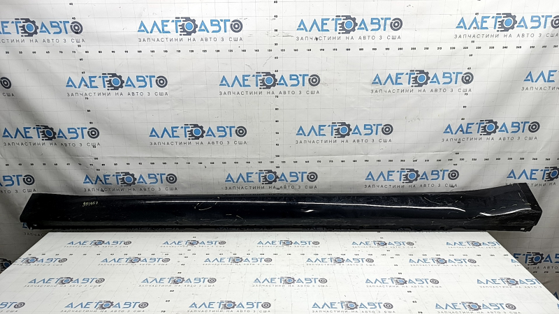 Left threshold Alfa Romeo Giulia 17-24 black, scratches, cracked fastening