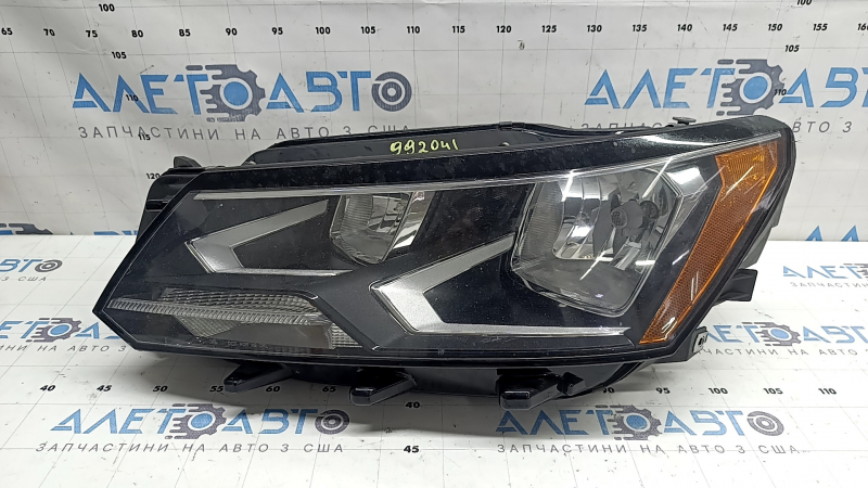 Front left headlight VW Passat b8 16-19 USA halogen, polished, worn, cobweb