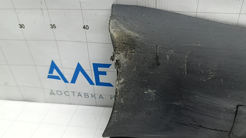 Right threshold Tesla Model 3 18-23 structure, scratches, tears