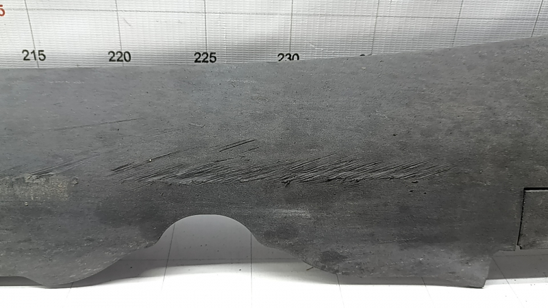 Right threshold Tesla Model 3 18-23 structure, scratches, tears