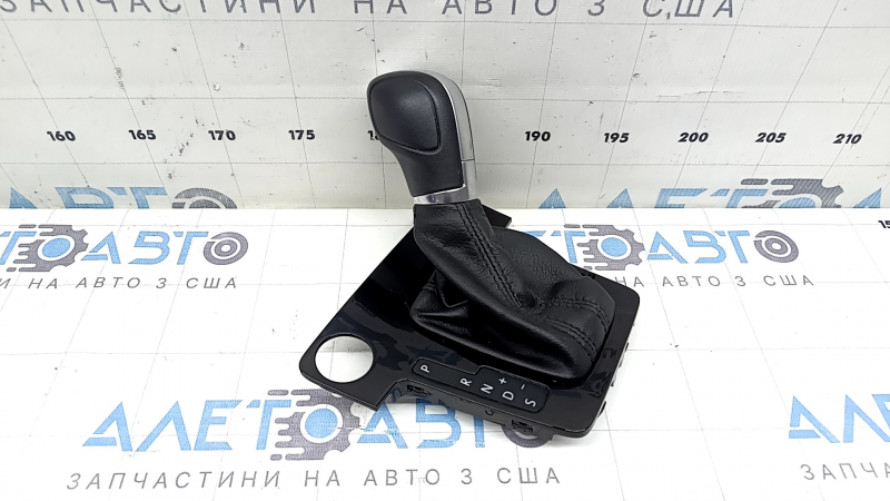 Gear knob with shifter cover VW Passat b8 16-18 USA black leather, glossy cover, under start-stop, scratches