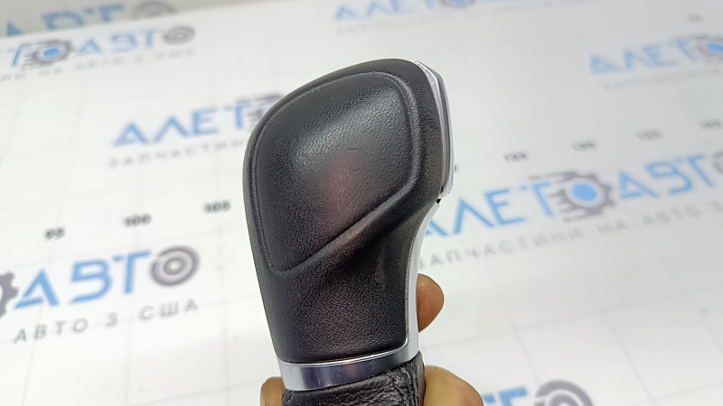 Gear knob with shifter cover VW Passat b8 16-18 USA black leather, glossy cover, under start-stop, scratches