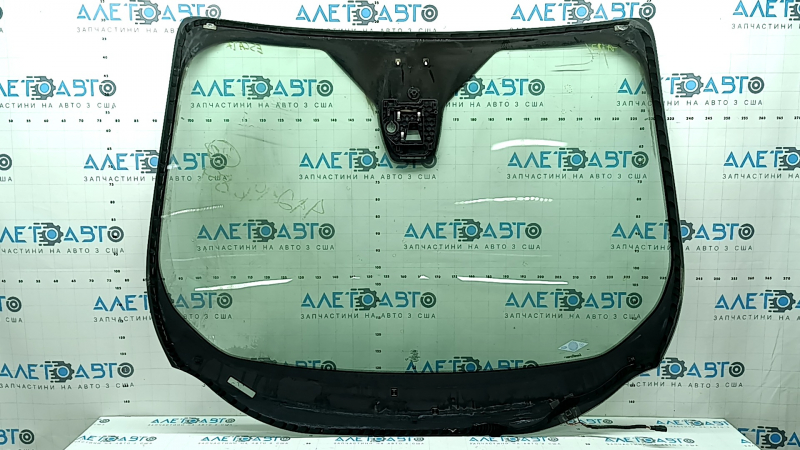Ford Escape MK3 17-19 windshield, fitted with rain sensor and lane keeping camera, heated wiper area, air along the edge, sand, chips, soot