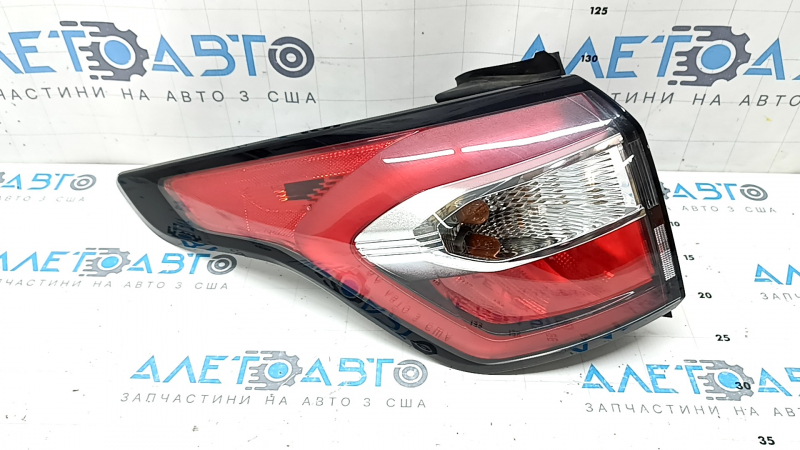 Left outer wing light Ford Escape MK3 17-19 rest, scratches