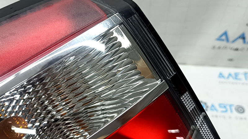 Left outer wing light Ford Escape MK3 17-19 rest, scratches
