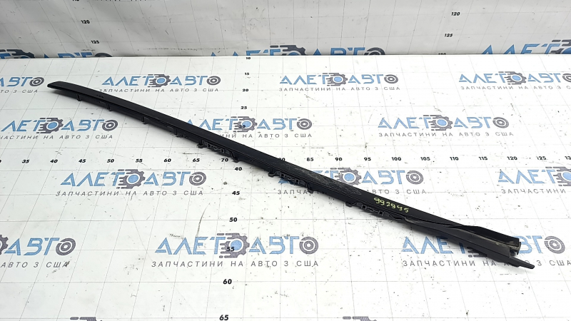 Right windshield molding BMW X7 G07 19-26 black gloss, in glue