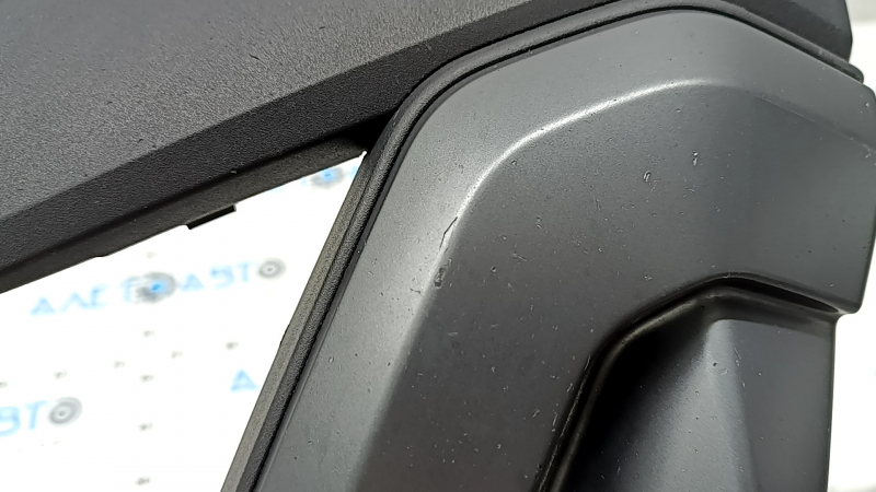 Front bumper central molding Hyundai Santa FE 19-23 XRT, graphite structure, scratches, broken fastening