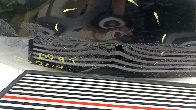 The trunk door is bare, lower part of the BMW X7 G07 19-26 black 475, dented, corrosion