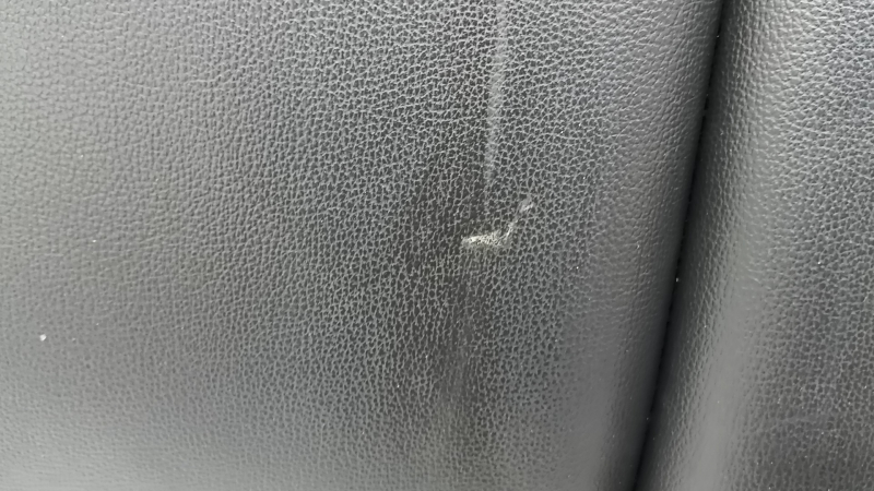 Rear seat cushion, 2nd row, left, Ford Escape MK3 13-19, black leather, wrinkled, needs cleaning