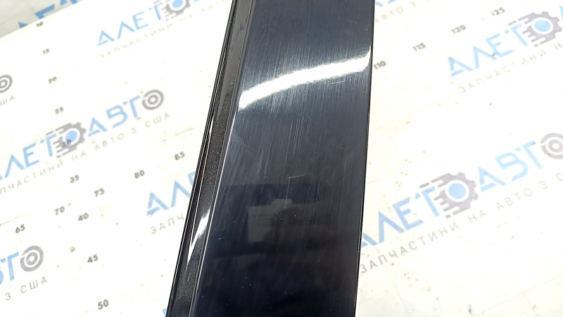 Front left side door trim BMW X7 G07 19-26 black gloss, scratches