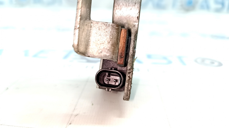 Negative battery terminal Ford Escape MK3 17-19