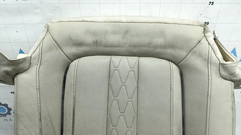 BMW X7 G07 19-22 passenger seat cushion upholstery, Elfenbein-Weiss leather, Comfort, heated, with blower fans, dry-cleanable, worn leather