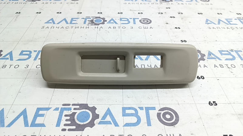Insert for upper passenger seat trim BMW X7 G07 19-26 Elfenbein-Weiss, dry-cleanable, scratches