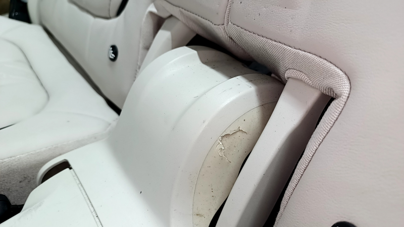 Rear row of seats 3rd row BMW X7 G07 19-22 electric, heated, for 6 seats, Elfenbein-Weiss leather, Comfort, dry-cleanable, torn seat belt latch lining