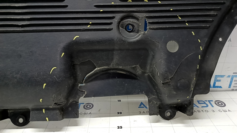Front left underbody protection Mercedes X167 GLS 20-26 breaks, cracks