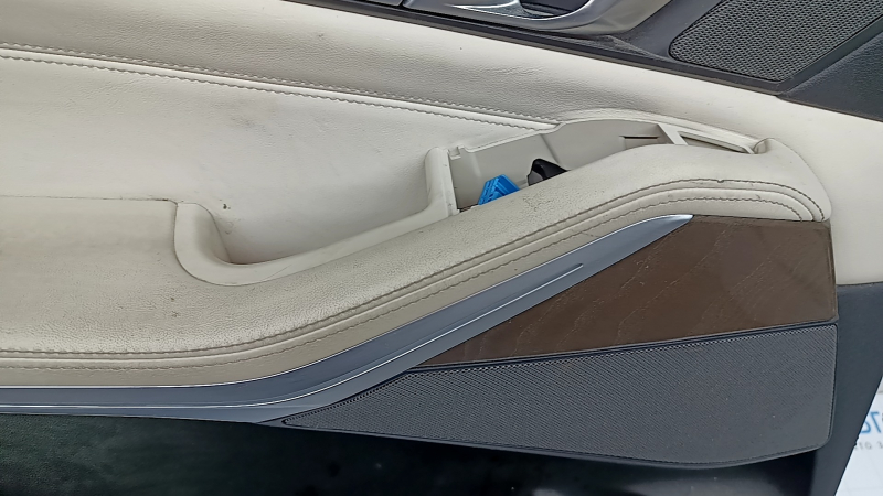 Door trim, rear left card, BMW X7 G07 19-22, under the curtain, black Schwarz leather, wood insert, with a handle, armrest and insert, Elfenbein-Weiss leather, scratches, dry cleaning, tears