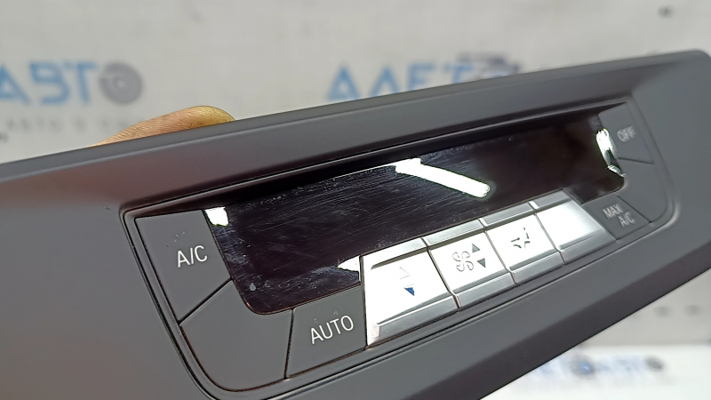 Climate control control 3rd row BMW X7 G07 19-26 in the ceiling without heated seats, scratches