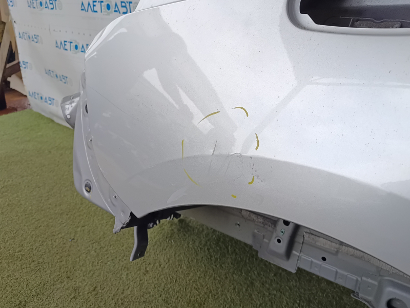 Quarter wing rear right Chevrolet Volt 16 - sawed off with the central pillar, silver, pokes