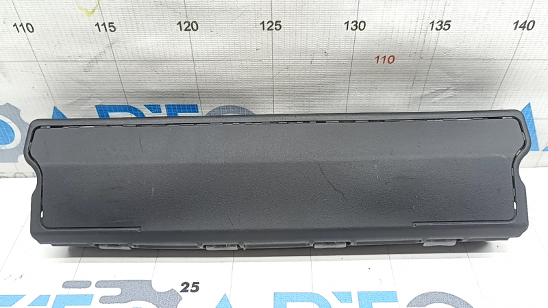 The airbag on the driver's knees of the Chevrolet Equinox EV 24-26 is worn out