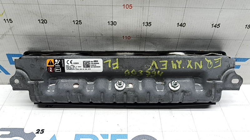 The airbag on the driver's knees of the Chevrolet Equinox EV 24-26 is worn out