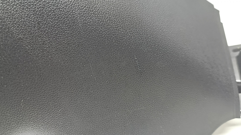 Rear left arch trim for Chevrolet Equinox EV 24-26 with cigarette lighter and lamp, scratches