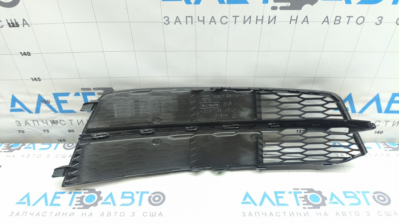 Left fog light plug Audi A6 C7 16-18 rest chrome molding