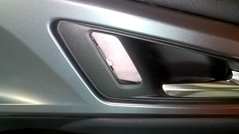 Door trim, front right card, Chevrolet Equinox EV 24-26, black, upper insert, black leather, black rubber armrest, chrome handle, with backlight, without buttons and wiring