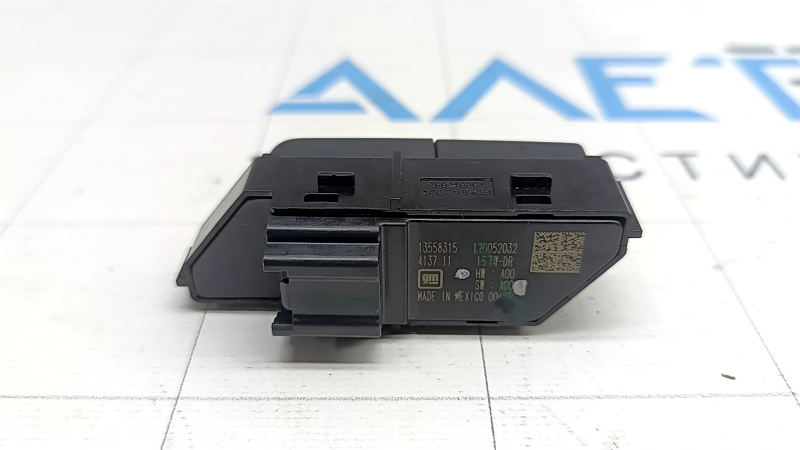 Chevrolet Equinox EV front left door lock buttons 24-26
