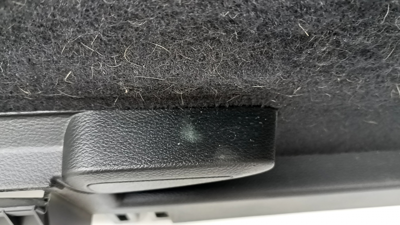 Right arch trim Jeep Cherokee KL 19-23 black, felt, under the electrical cover, scratches, whitened plastic, needs cleaning