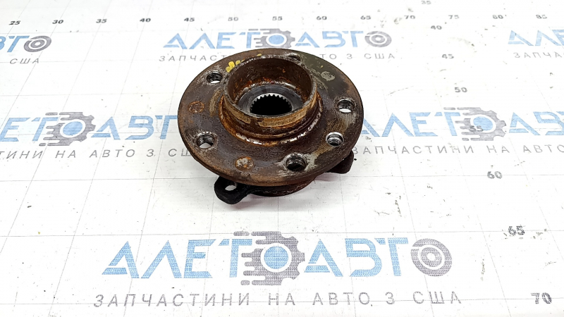 Front right hub Alfa Romeo Giulia 17-24 AWD rusty