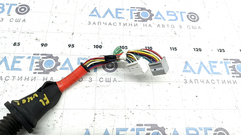 Wiring for the front left door of a Toyota Camry v40 07-11 for keyless entry