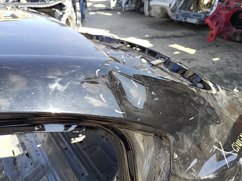 Metal roof Alfa Romeo Giulia 17-24 without sunroof, on the body, dent