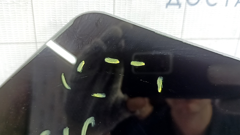 Rear glass of the tailgate of Chevrolet Equinox EV 24-26 with heating, scratches