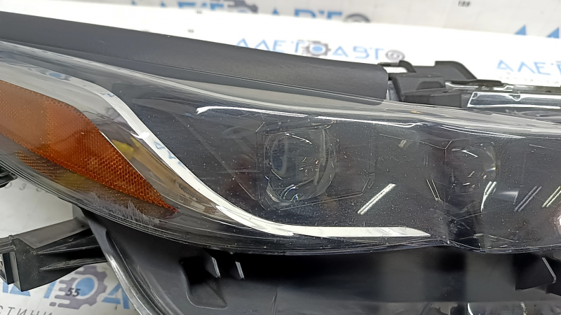 Right front headlight assembly for Toyota Prius 50 Prime 17-19 LED with seal and upper mount, ready for polishing