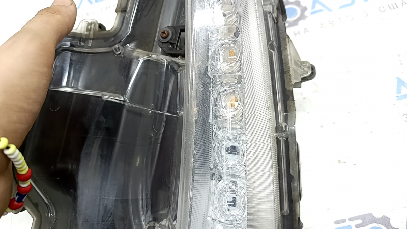 Left turn signal Toyota Prius 50 Prime 17-22 without fog lights, for polishing