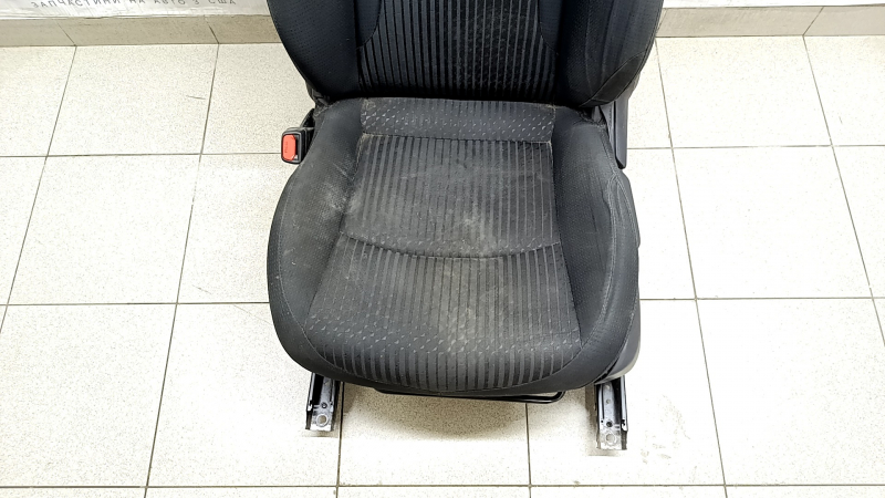 Driver's seat for Toyota Prius 50 Prime 17-19 without airbag, mechanical, heated, black fabric, worn, dry cleanable, creases