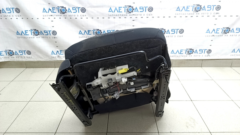 Passenger seat for Toyota Prius 50 Prime 17-19 without airbag, mechanical, heated, black fabric, worn, dry cleanable, creases