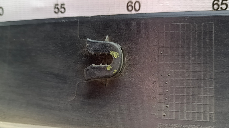 Left threshold Chevrolet Equinox EV 24-26 structure, cracks in fasteners