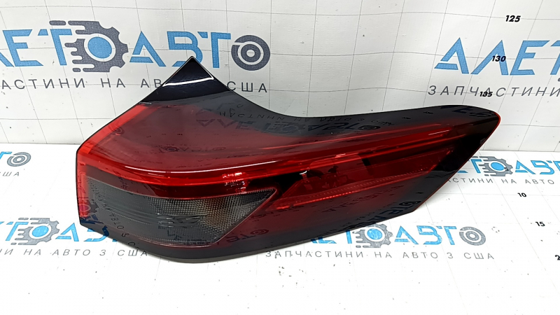 Outer fender light right Nissan Rogue 21-26 halogen + LED, scratches