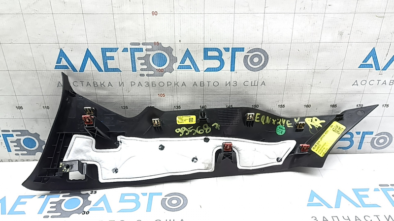 Right trunk arch trim trim Chevrolet Equinox EV 24-26 scratches, cracks