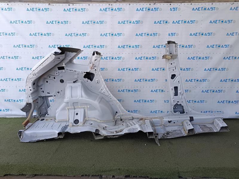 Quarter wing rear left Ford Edge 19-24 sawed off with central pillar, white, ends