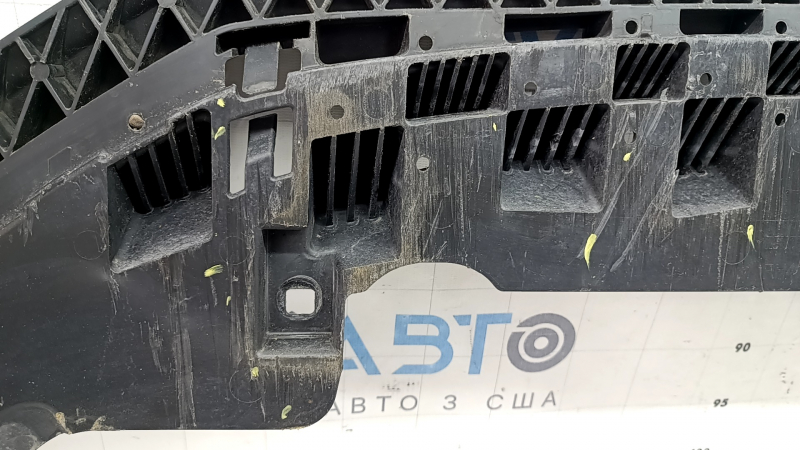 The front bumper protection of the Audi A3 8V 17-20 is worn out