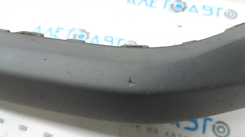 Nissan Rogue 21-23 front bumper lip, gray, scratches
