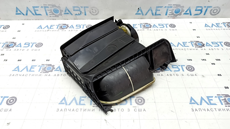 Heater body upper part of BMW X7 G07 19-26 without actuator